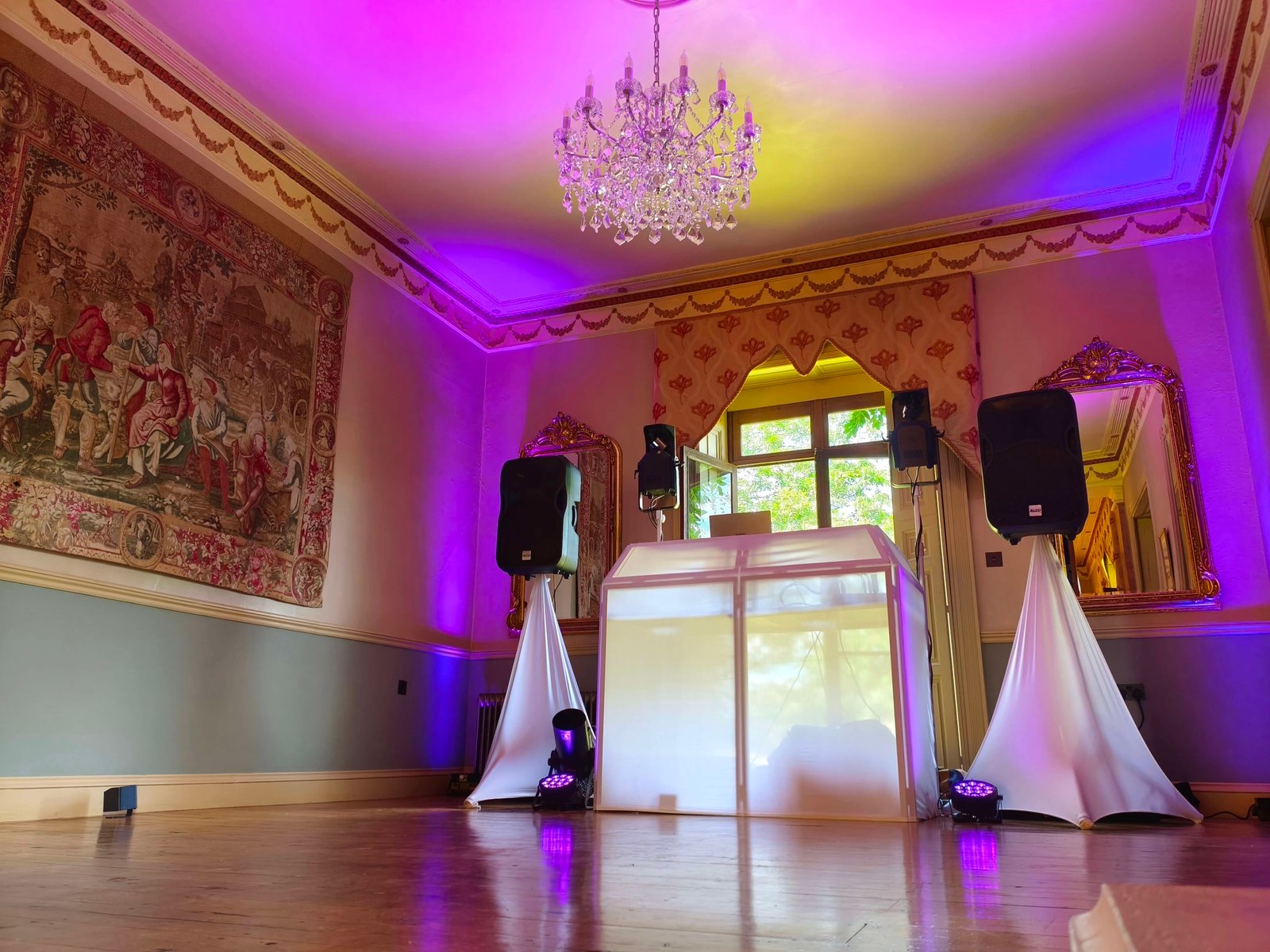 Wedding DJ Gloucestershire
